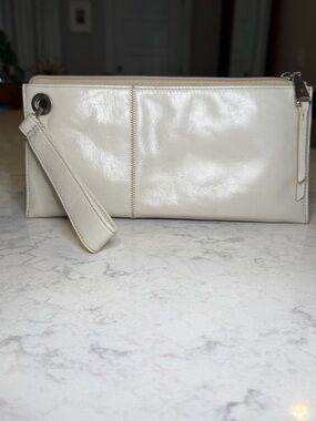 HOBO Cream Leather Wristlet Clutch with Removable Strap